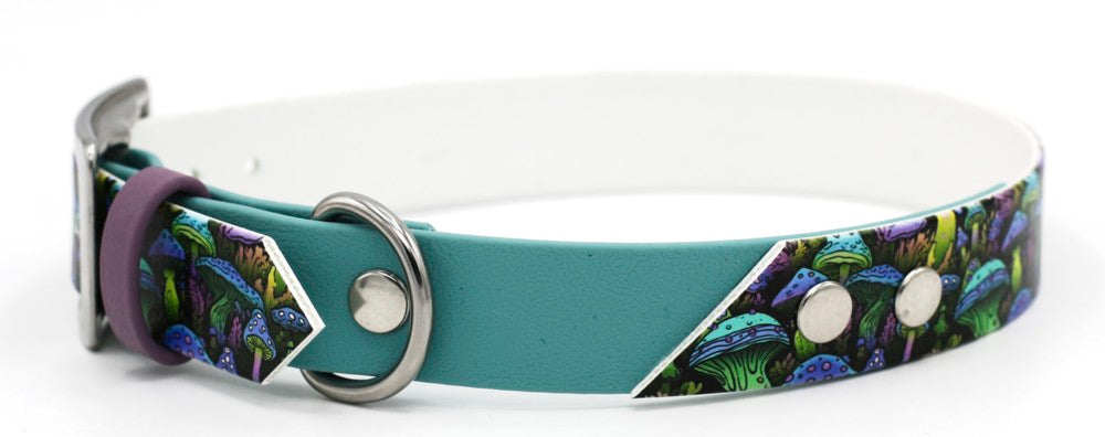 Handgemachtes UV Biothane Halsband mit Mushroom Forest Motiv