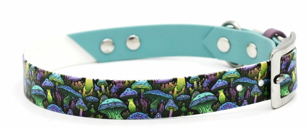 Handgemachtes UV Biothane Halsband mit Mushroom Forest Motiv