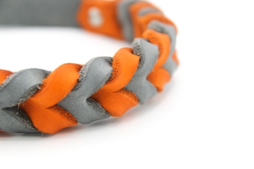 Zugstopp Halsband geflochten zweifarbig in Grau mit Orange