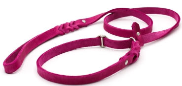 Retrieverleine aus Fettleder in pink liegend
